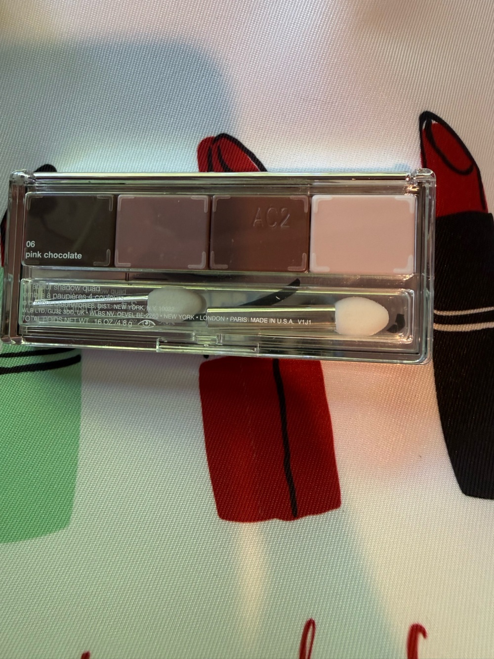 Clinique x Kate Spade Tote with Clinique Minis and Samples - Picture 3 of 7
